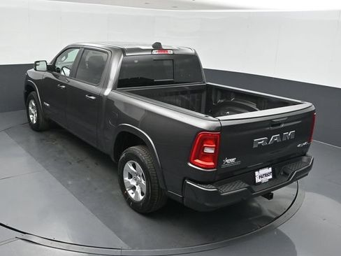 New 2026 RAM 1500 4x4 Crew Cab image 33