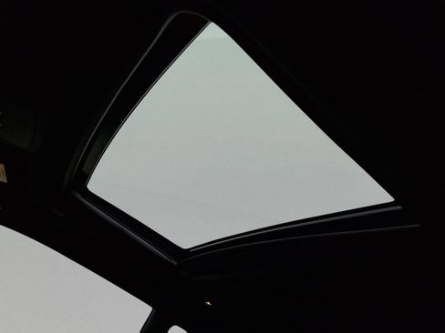 Certified 2020 Dodge Challenger R/T w/ Plus Package image 11