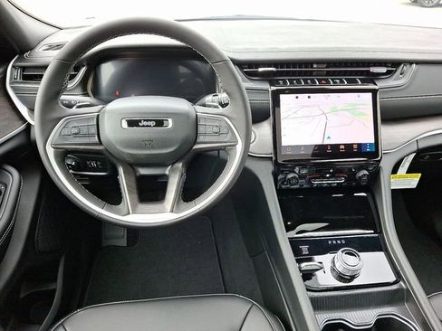 New 2025 Jeep Grand Cherokee Limited w/ Trailer Tow Package image 7