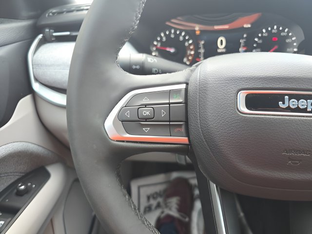 Certified 2023 Jeep Compass Latitude w/ Convenience Group AWD/4WD image 13