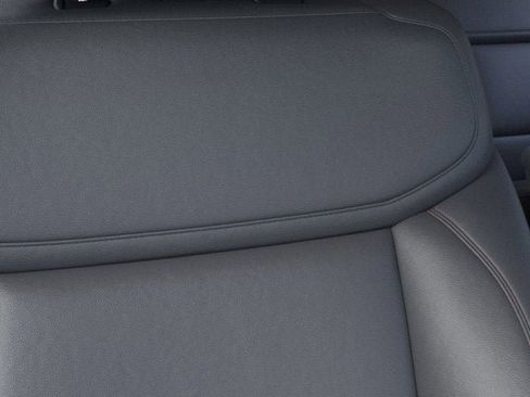 New 2025 Ford Expedition Active image 16