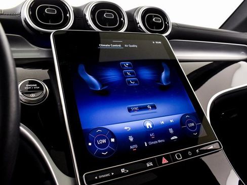 Certified 2025 Mercedes-Benz GLC 300 image 29