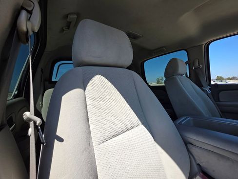 Used 2007 Chevrolet Avalanche LS image 10