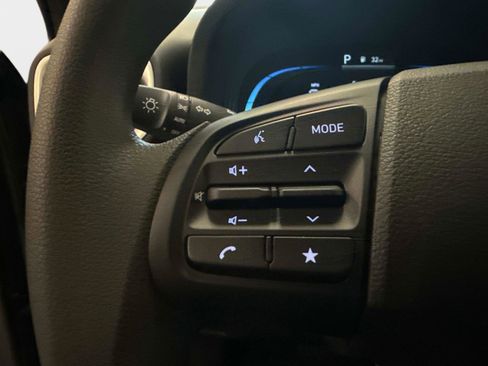 New 2026 Hyundai Venue SE image 28