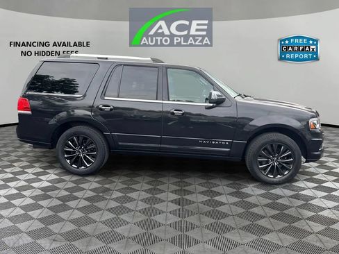 Used 2015 Lincoln Navigator 4WD image 4