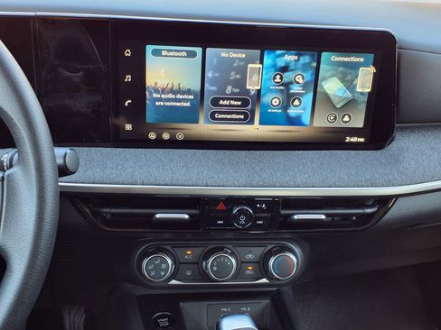 New 2026 Nissan Kicks S image 17