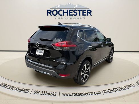 Used 2019 Nissan Rogue SL w/ Premium Package AWD/4WD image 6