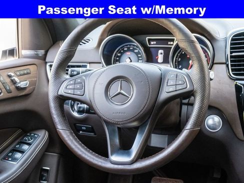 Used 2018 Mercedes-Benz GLS 450 4MATIC image 26