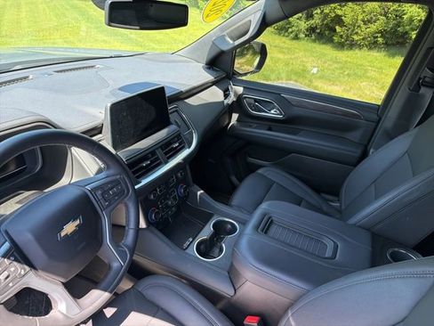 Used 2023 Chevrolet Tahoe LT w/ Luxury Package AWD/4WD image 5