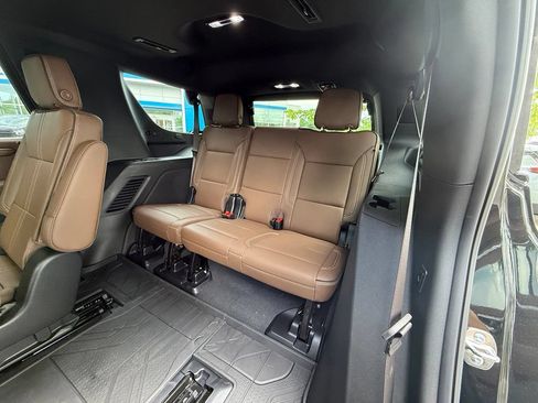 New 2026 Chevrolet Tahoe High Country w/ Sun And Tow Package AWD/4WD image 28