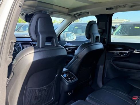 Used 2018 Volvo XC90 T6 Momentum w/ Momentum Plus Package AWD/4WD image 31