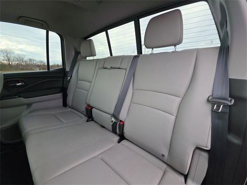 Used 2023 Honda Ridgeline RTL image 29