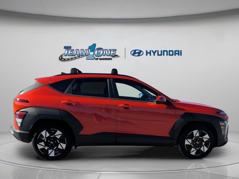 Used 2024 Hyundai Kona SEL image 9