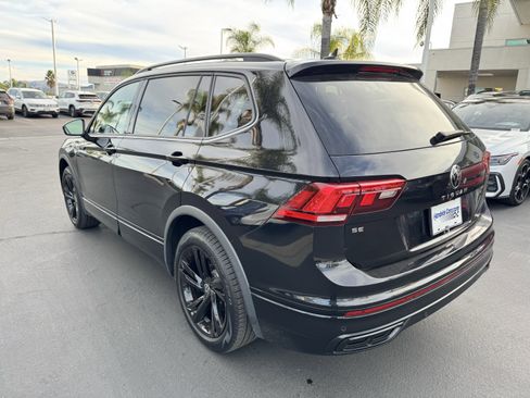 Certified 2023 Volkswagen Tiguan SE R-Line image 8