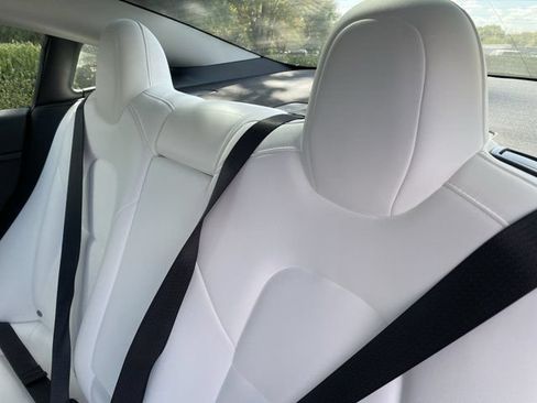 Used 2023 Tesla Model 3 Standard Range RWD image 11