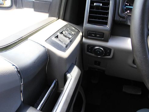 Used 2020 Ford F250 XLT w/ XLT Premium Package AWD/4WD image 28