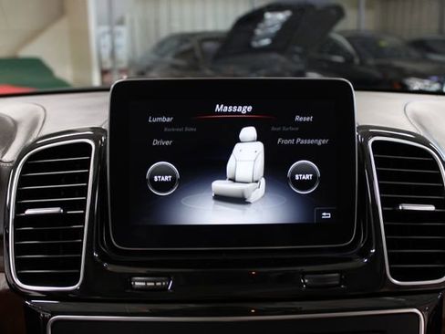 Used 2019 Mercedes-Benz GLS 550 4MATIC image 30