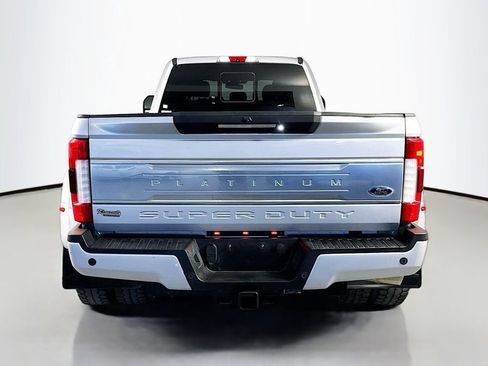 Used 2018 Ford F450 Platinum w/ Platinum Ultimate Package AWD/4WD image 6