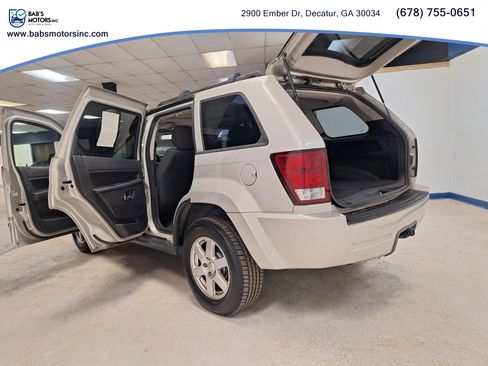 Used 2009 Jeep Grand Cherokee Laredo w/ Sun/Sound Group image 10