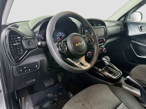 Used 2022 Kia Soul S FWD image 23