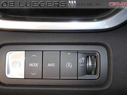 Certified 2026 GMC Acadia Elevation w/ Elevation Premium Package AWD/4WD image 21