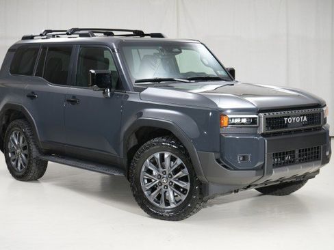 Used 2025 Toyota Land Cruiser image 16