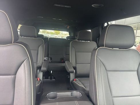 New 2026 GMC Yukon XL Elevation w/ LPO, Elevation Black Package image 37