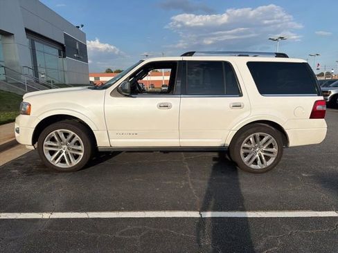 Used 2016 Ford Expedition Platinum RWD image 6