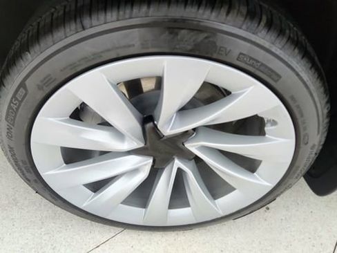 Used 2026 Tesla Model Y AWD image 58