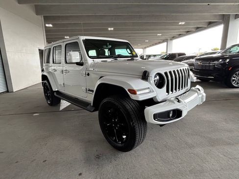 Used 2023 Jeep Wrangler Altitude image 7