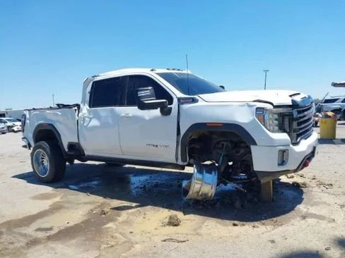 Used 2022 GMC Sierra 2500 AT4 w/ AT4 Preferred Package AWD/4WD image 10