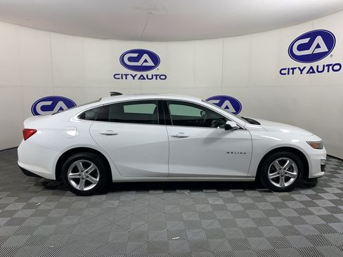 Used 2022 Chevrolet Malibu LS w/ Driver Confidence Package II FWD image 2