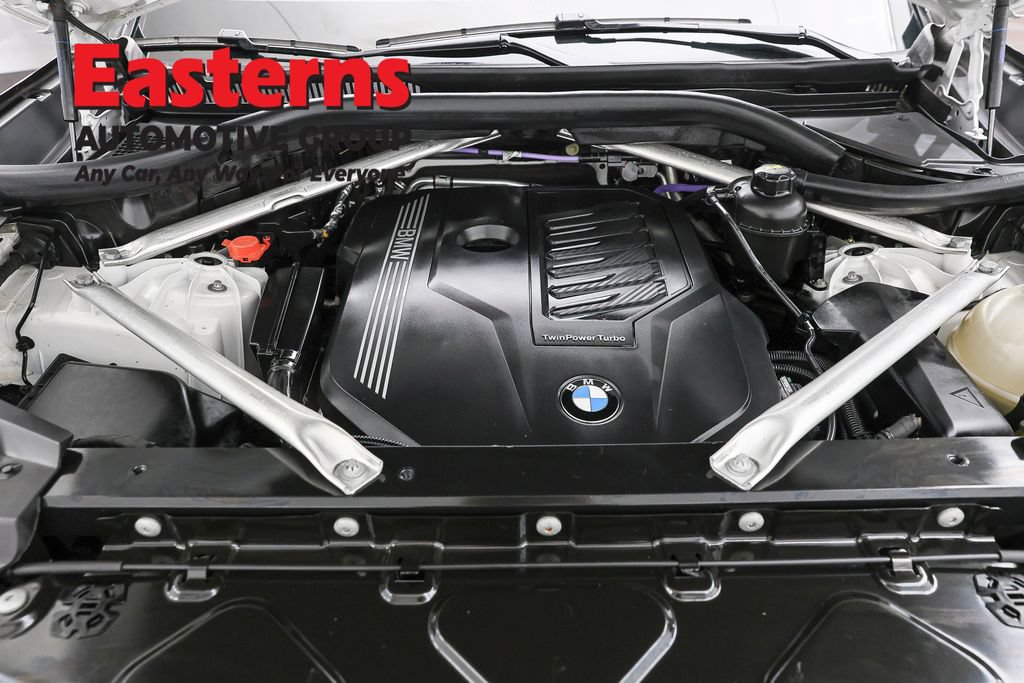 Used 2023 BMW X5 xDrive40i w/ M Sport Package AWD/4WD image 8