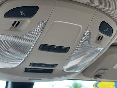 Used 2014 Buick LaCrosse Leather FWD image 32