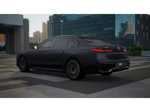 New 2026 BMW 760i xDrive image 2