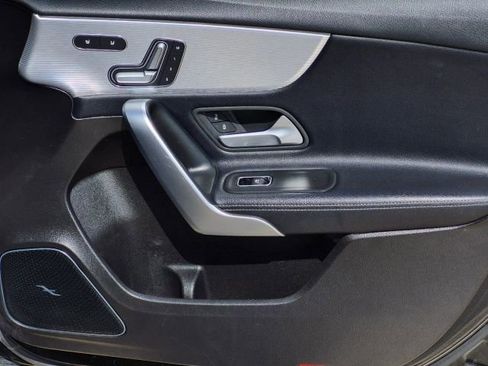 Used 2019 Mercedes-Benz A 220 4MATIC image 16