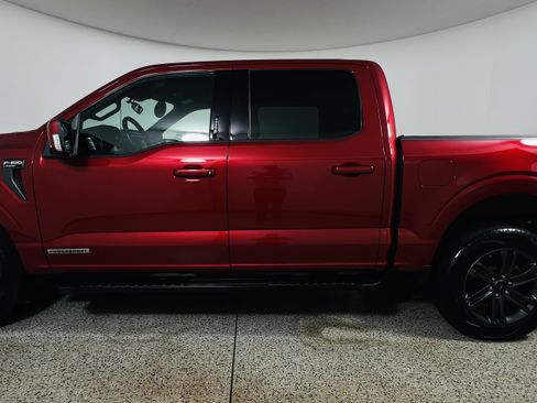 Used 2023 Ford F150 Lariat AWD/4WD image 4