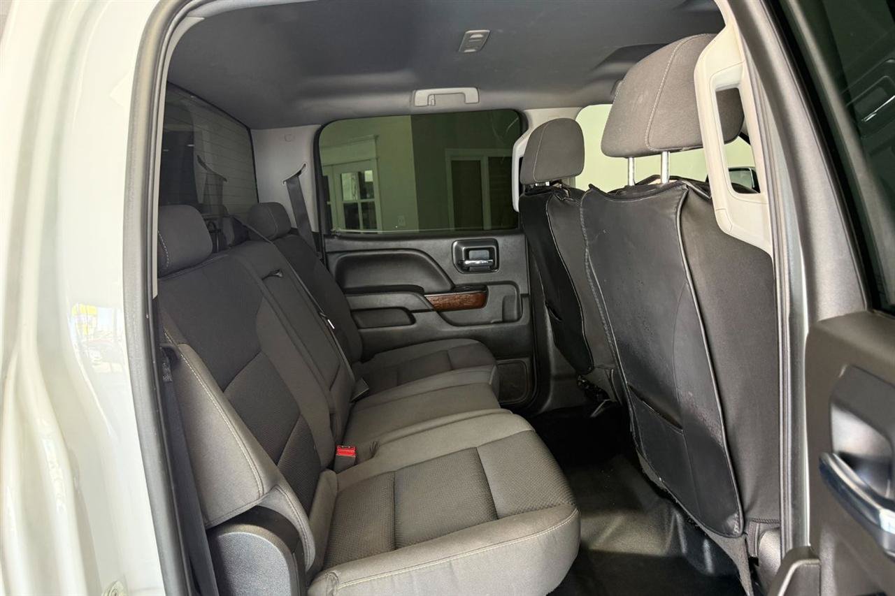 Used 2018 GMC Sierra 1500 SLE w/ Suspension Package, Off-Road AWD/4WD image 18