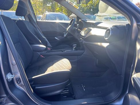 Used 2022 Nissan Kicks SV image 39