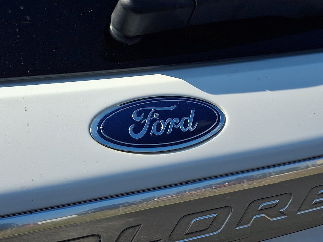 Used 2020 Ford Explorer Platinum w/ Premium Technology Package AWD/4WD image 32