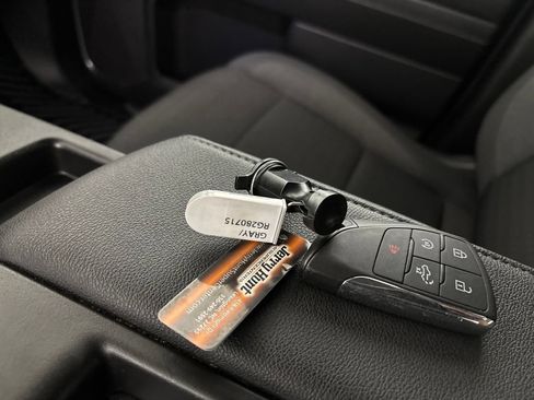 Used 2024 Chevrolet Silverado 1500 LT AWD/4WD image 21