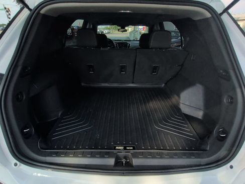 Used 2022 Chevrolet Equinox LS w/ LS Convenience Package FWD image 23