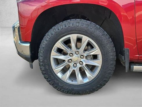 Used 2019 Chevrolet Silverado 1500 LTZ w/ LTZ Premium Package AWD/4WD image 25