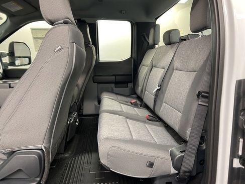 New 2026 Ford F250 XL w/ XL Chrome Package image 30