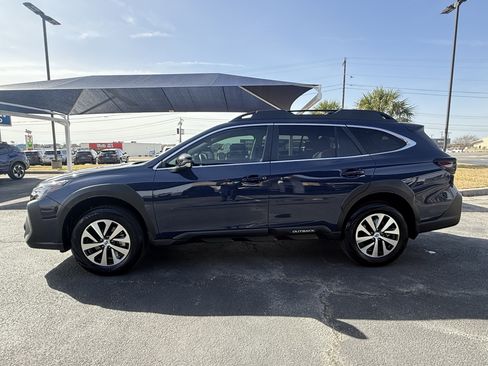 Certified 2025 Subaru Outback Premium w/ Popular Package #1A image 4