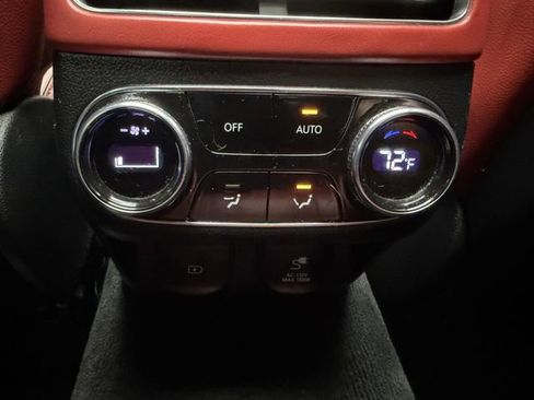 Used 2023 Genesis GV70 2.5T w/ Sport Prestige Package AWD/4WD image 28