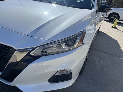 Used 2020 Nissan Altima 2.5 SR image 11
