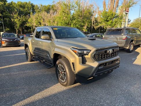 Used 2025 Toyota Tacoma TRD Sport RWD image 7