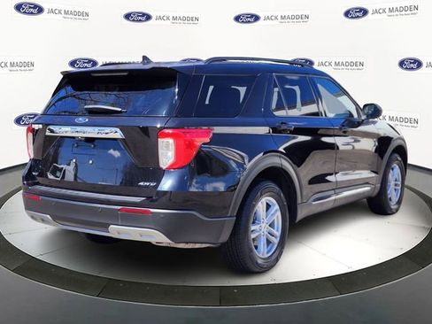 Certified 2022 Ford Explorer XLT w/ Equipment Group 202A AWD/4WD image 5