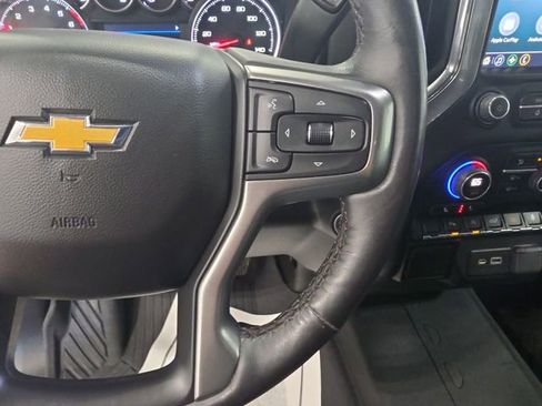 Used 2022 Chevrolet Silverado 1500 LT AWD/4WD image 17
